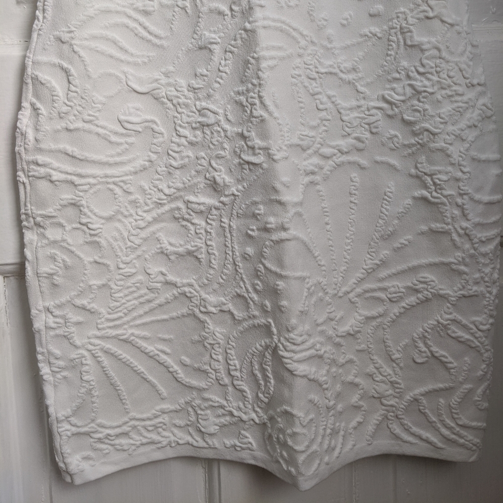 Lilly Pulitzer dress white stretchy shell detail - Picture 8 of 8